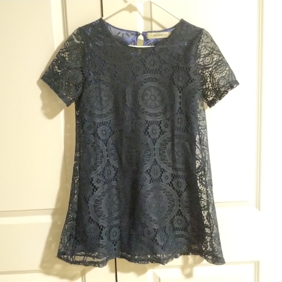 ✨SALE: 3 for $25!✨ Heramay lace black/navy tunic dress - medium - Picture 2 of 5